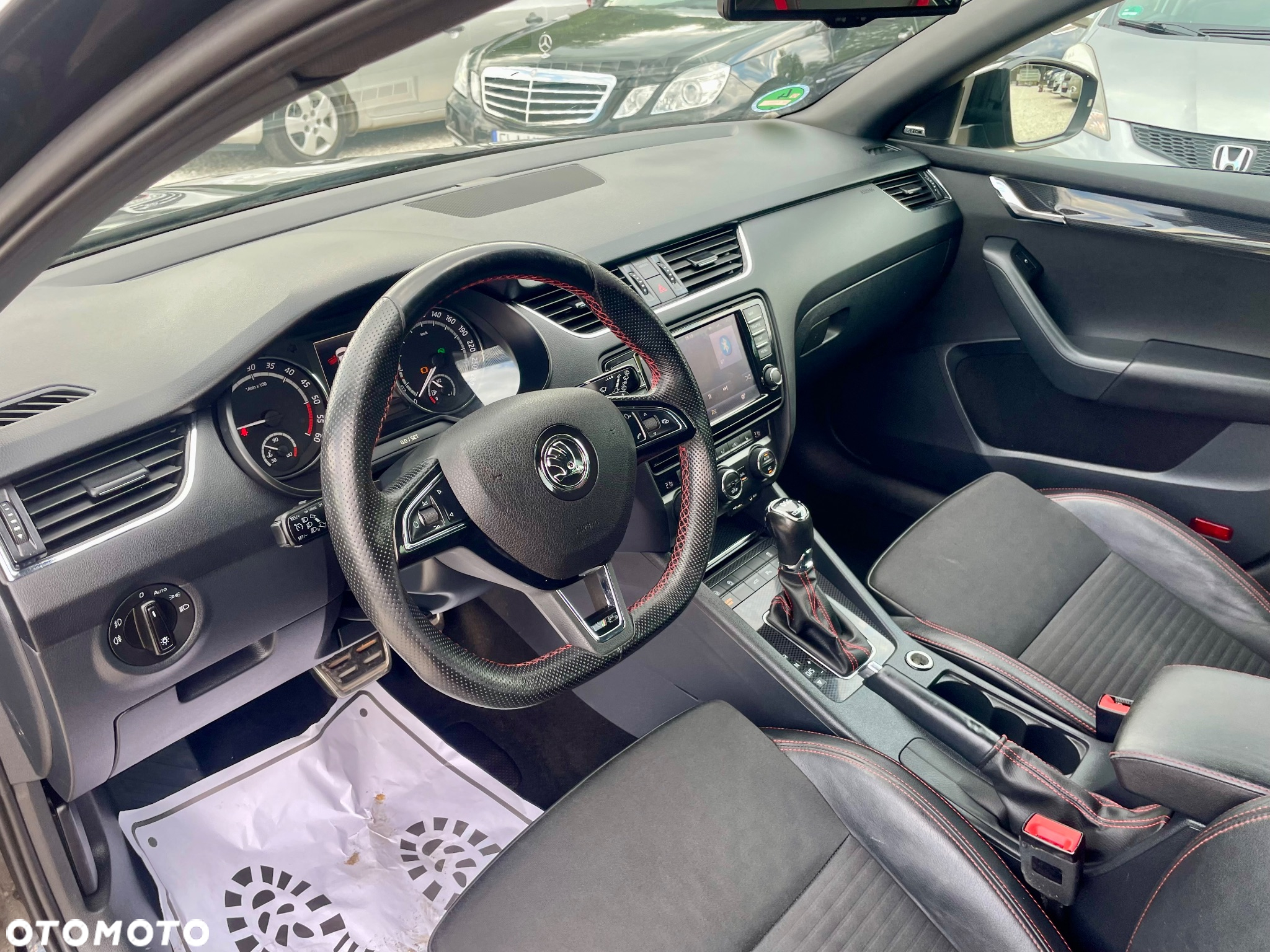 Skoda Octavia 2.0 TDI RS Challenge DSG - 4