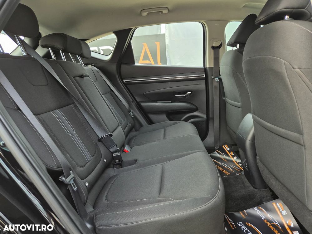 Hyundai Tucson 1.6 T-GDi HEV 2WD Select - 12