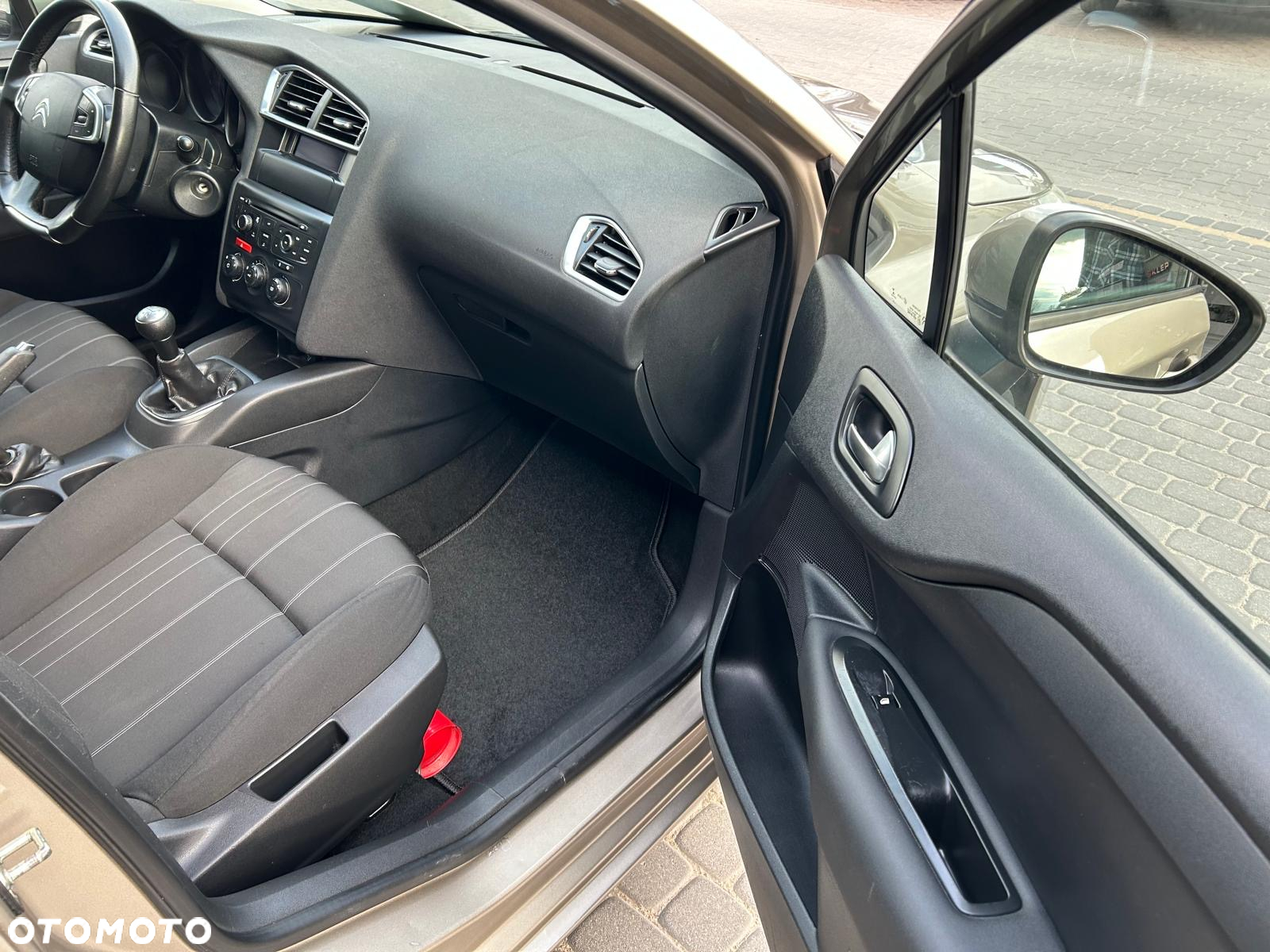 Citroën C4 1.4 VTi Attraction - 22