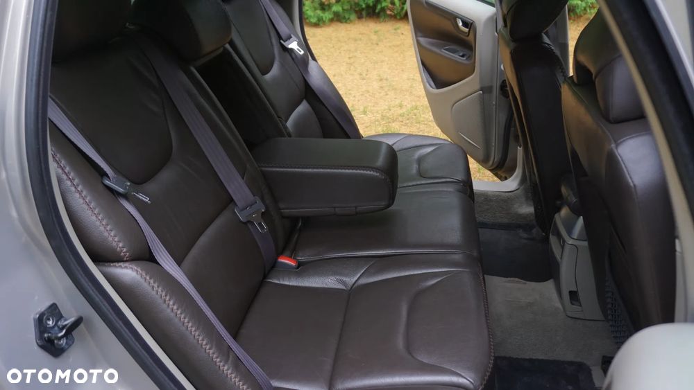 Volvo XC 70 - 13