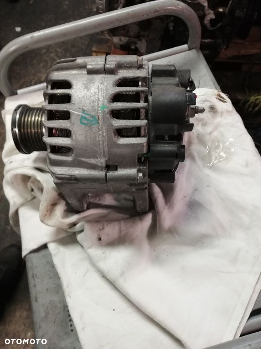 Alternator Renault Daster 1.2 tce - 6
