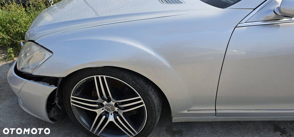 BŁOTNIK LEWY PRZÓD MERCEDES - BENZ S 320 L W221 C775 775 - 1