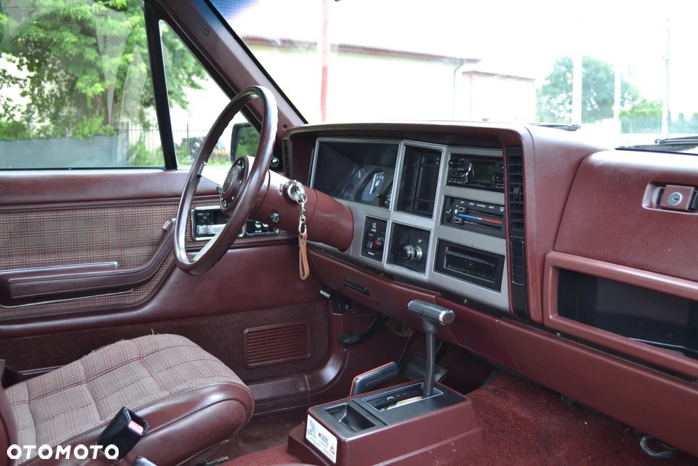Jeep Comanche - 21