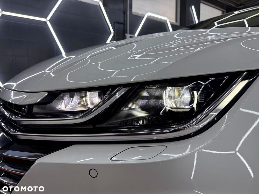 Volkswagen Arteon 2.0 TDI Bi-Turbo SCR 4Mot R-Line Edition DSG - 15
