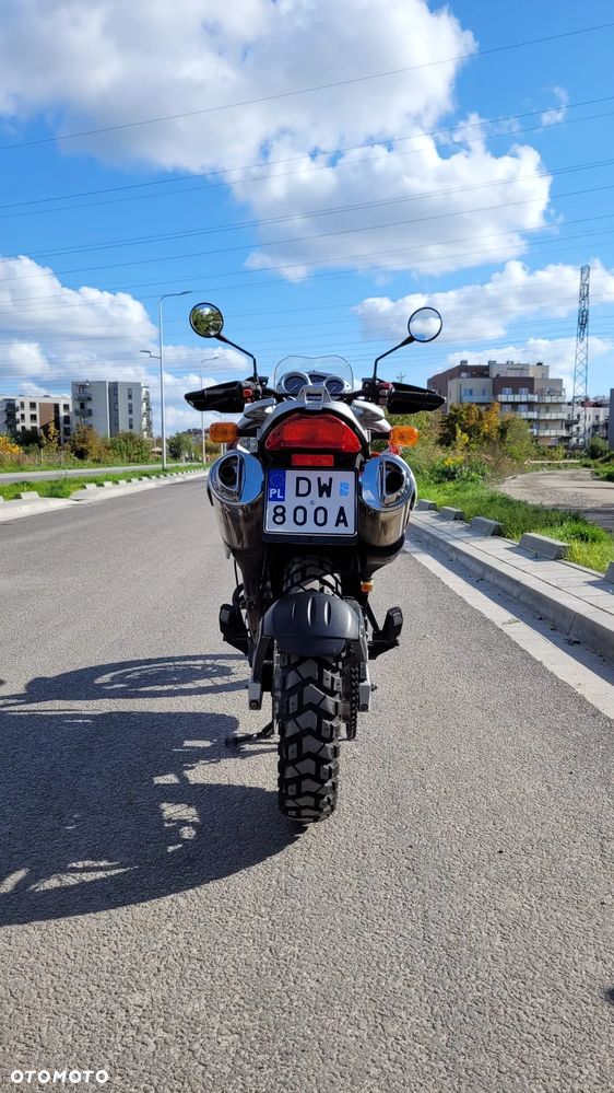 BMW F - 2