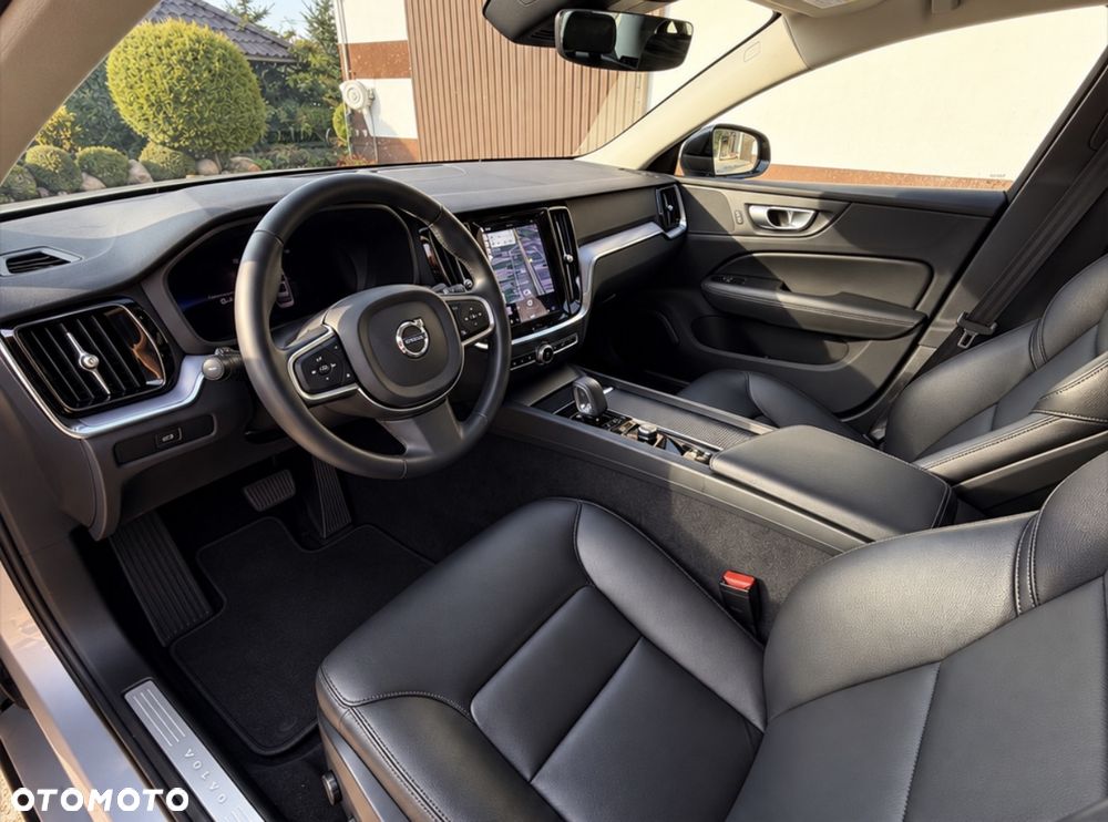 Volvo S60 B5 B Ultimate Dark - 11