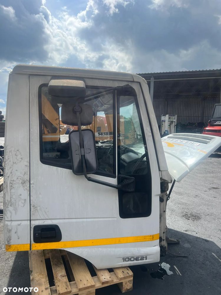 Kabina Iveco Eurocargo !! EURO 3 - 8