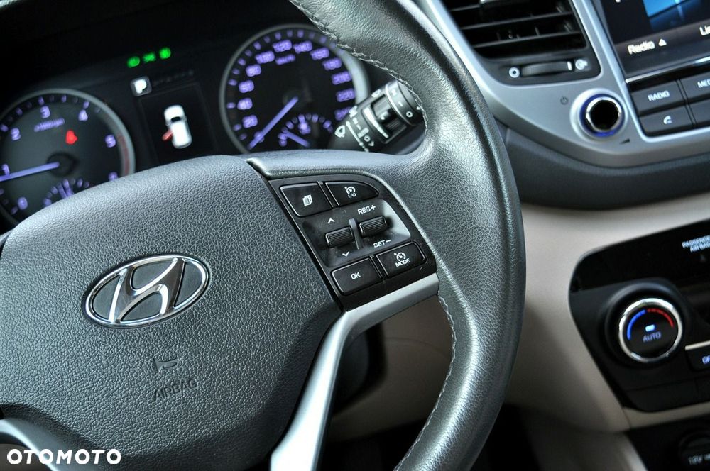 Hyundai Tucson 2.0 CRDi 4WD Automatik Passion Plus - 27