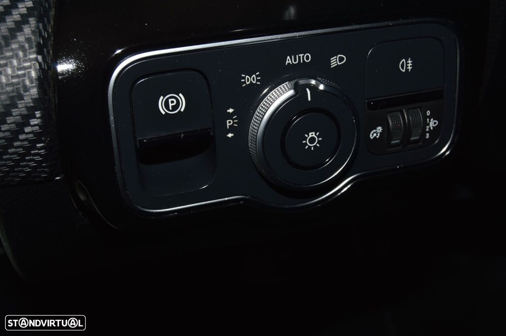 Mercedes-Benz A 180 d Progressive - 28