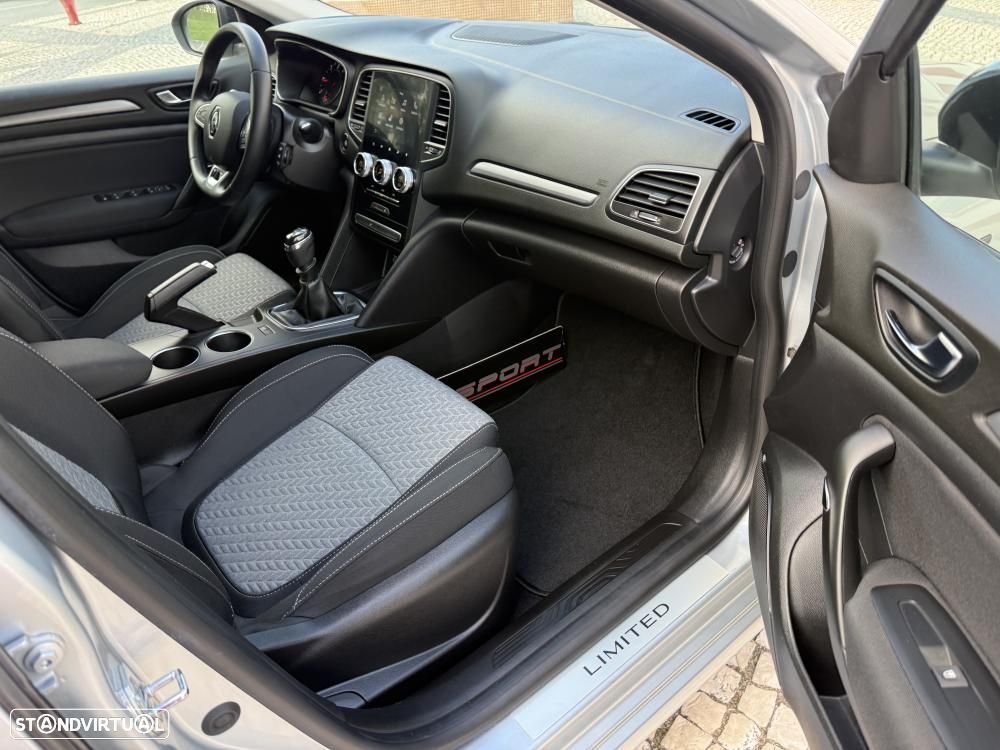 Renault Mégane Sport Tourer 1.5 Blue dCi Limited - 19