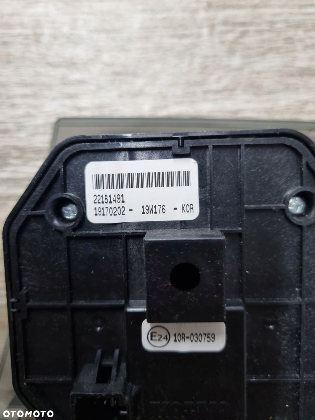 PRZEŁĄCZNIK WŁĄCZNIK PANEL ŚWIATEŁ VOLVO FH 4 FM 4 - 5