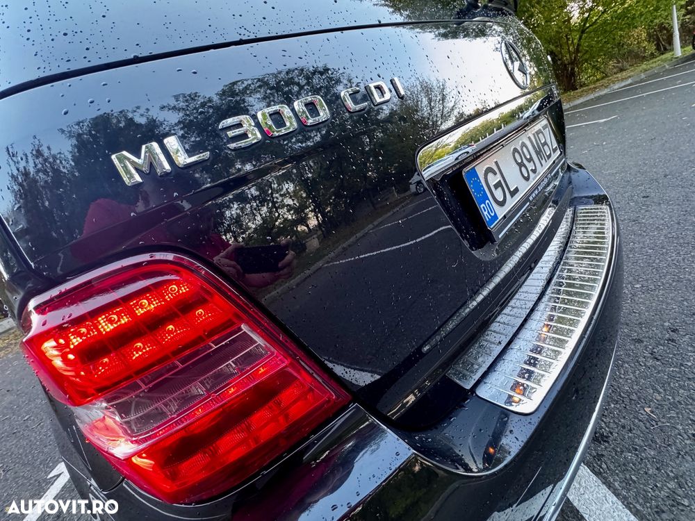 Mercedes-Benz ML 300 CDI BlueEfficiency Aut - 11