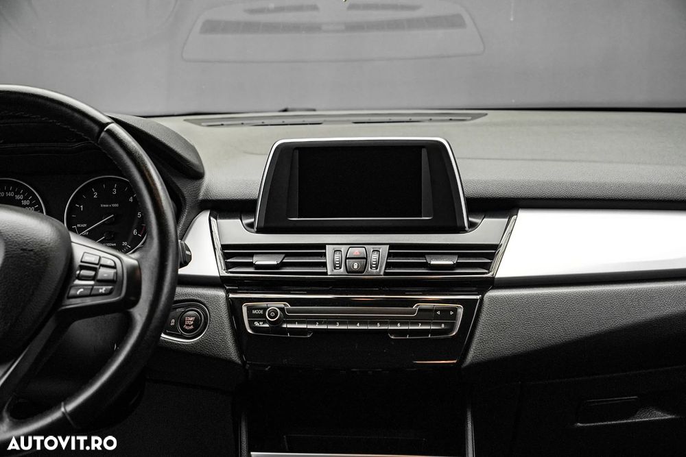 BMW Seria 2 216d Luxury Line - 20