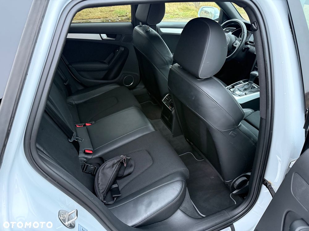 Audi A4 Avant 2.0 TDI DPF clean diesel quattro S tronic S line Sportpaket - 14