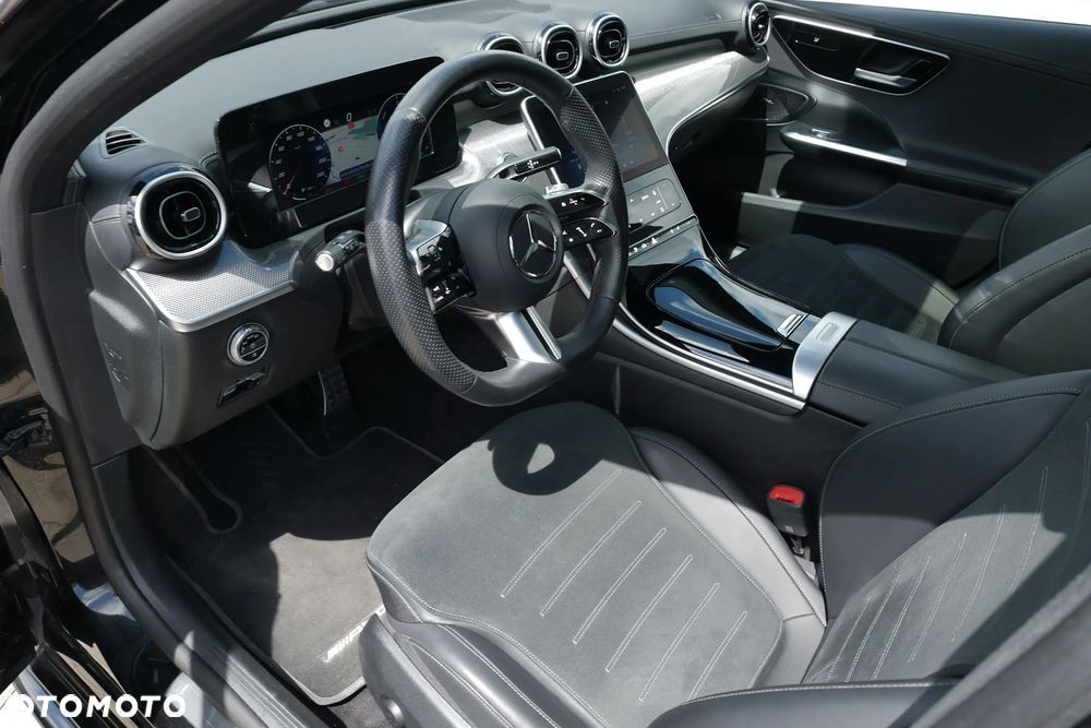 Mercedes-Benz Klasa C 300 e 9G-TRONIC AMG Line - 16