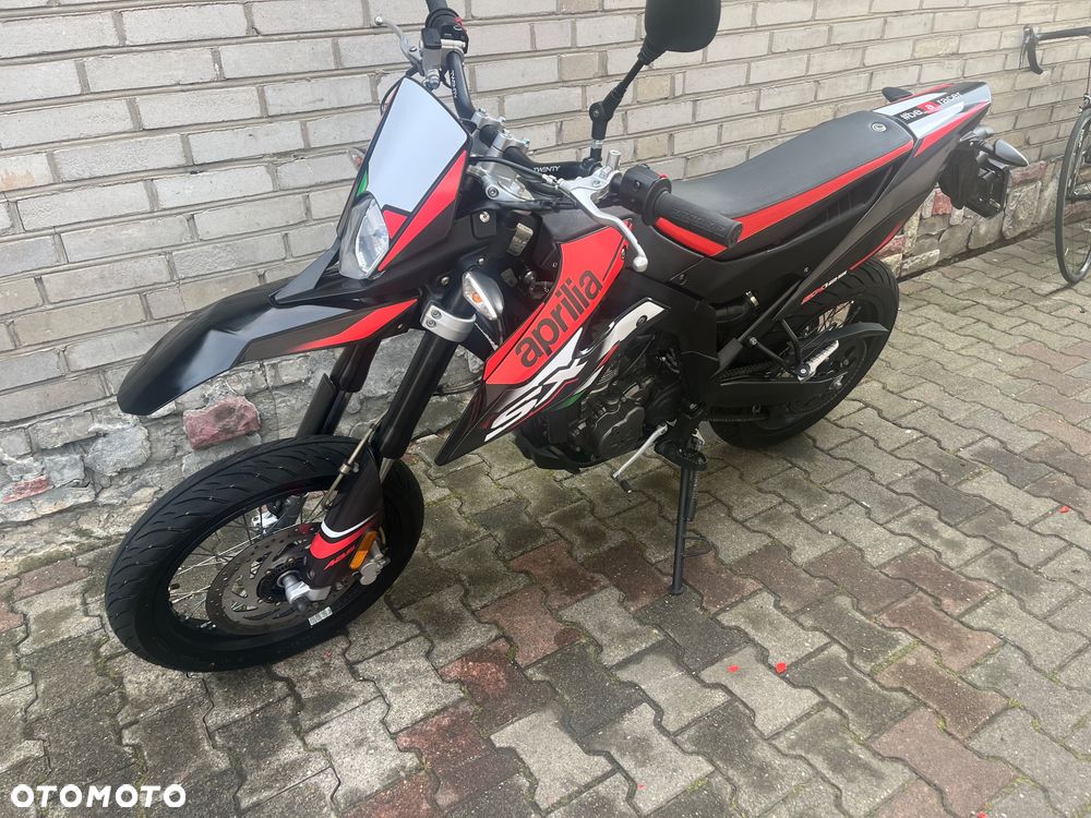 Aprilia SX - 9