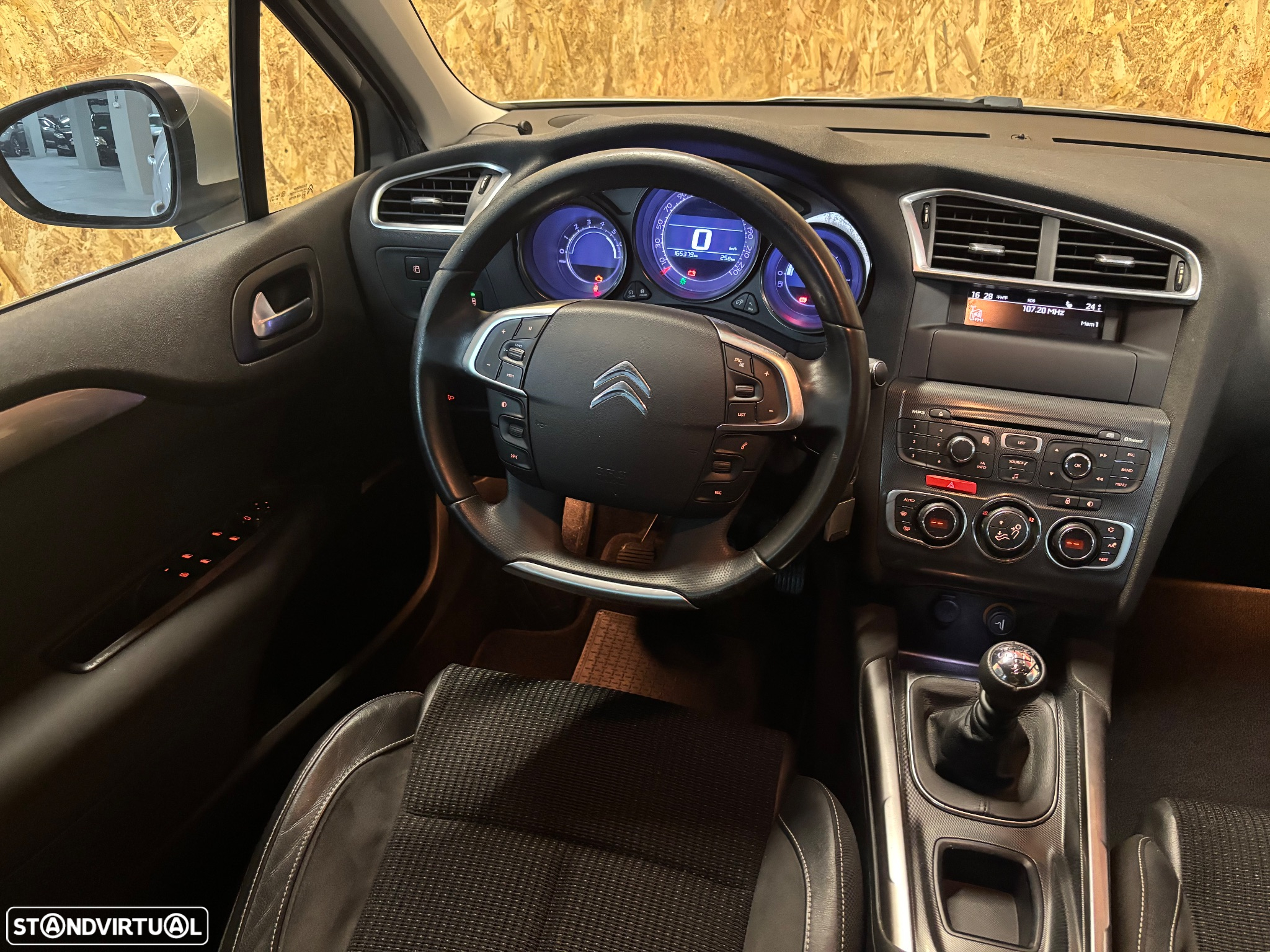 Citroën C4 1.6 e-HDi Exclusive - 16