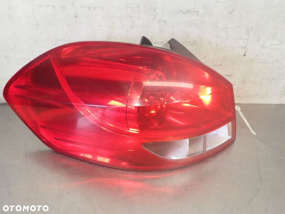 LAMPA LEWA TYLNA RENAULT CLIO III LIFT 1.5 - 2