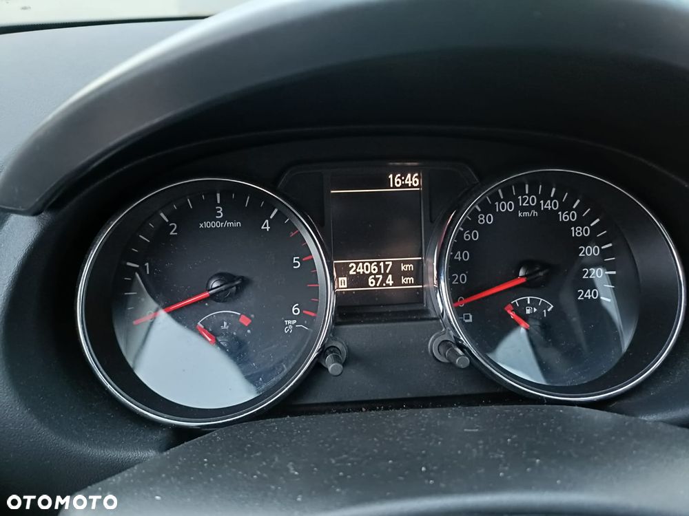 Nissan Qashqai - 10