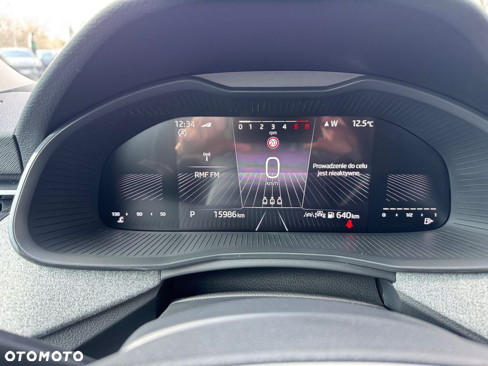 Skoda Kamiq 1.0 TSI Selection DSG - 25