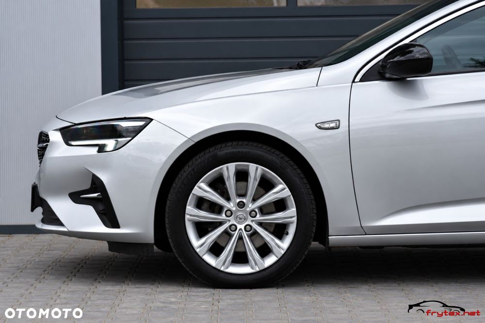 Opel Insignia - 8