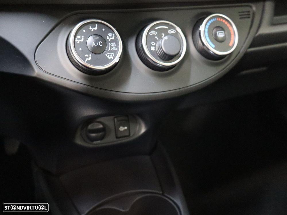 Toyota Yaris 1.0 VVT-i Comfort - 12