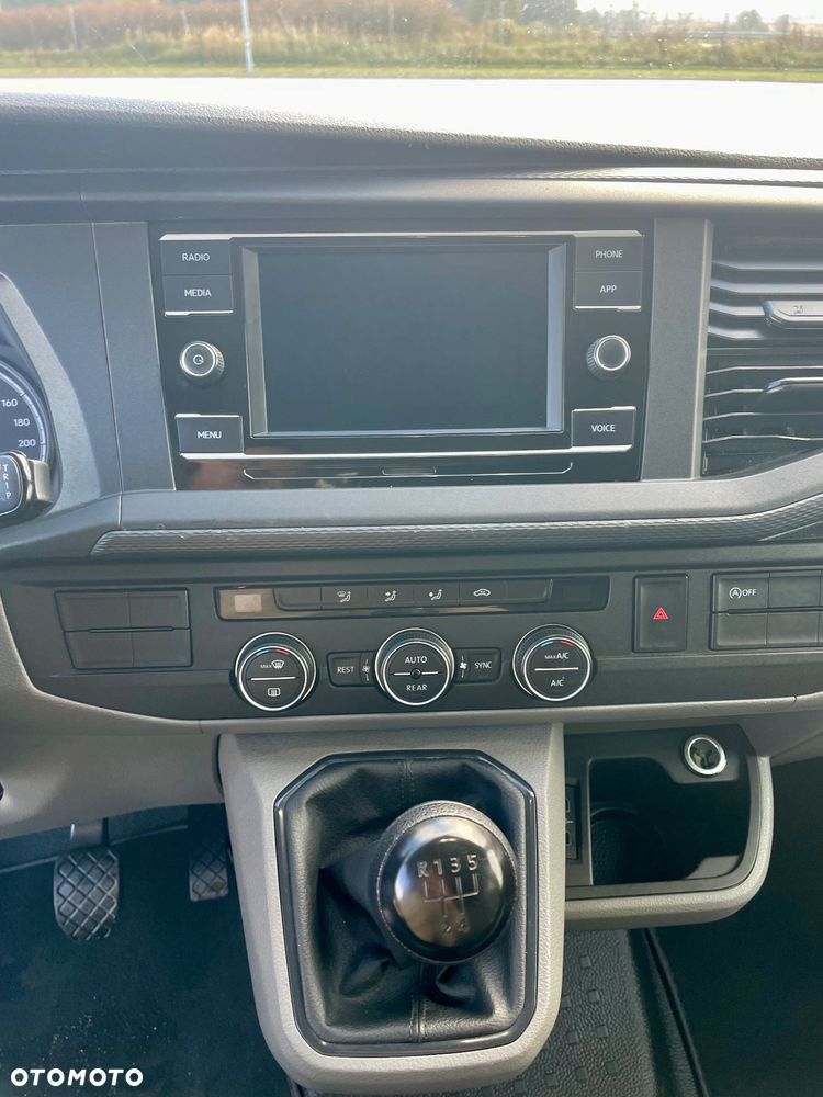 Volkswagen Caravelle 2.0 TDI L2 Comfortline - 9