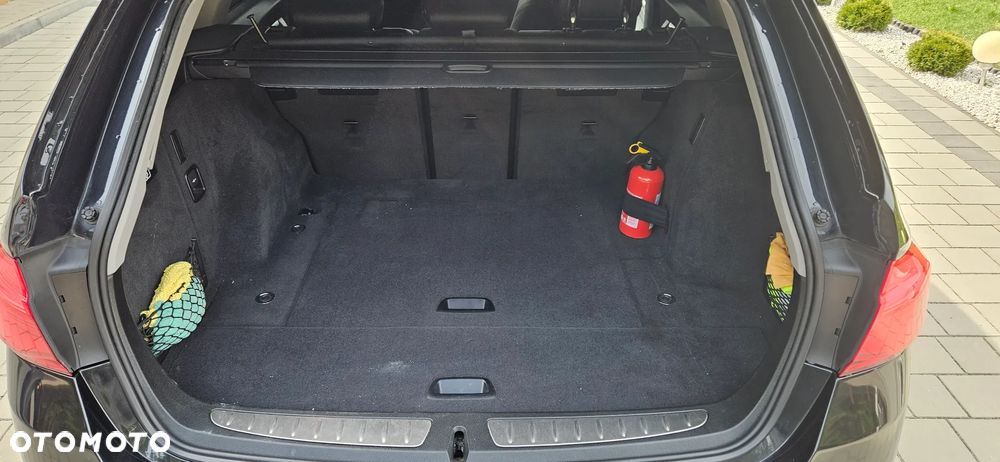 BMW Seria 3 320i - 10