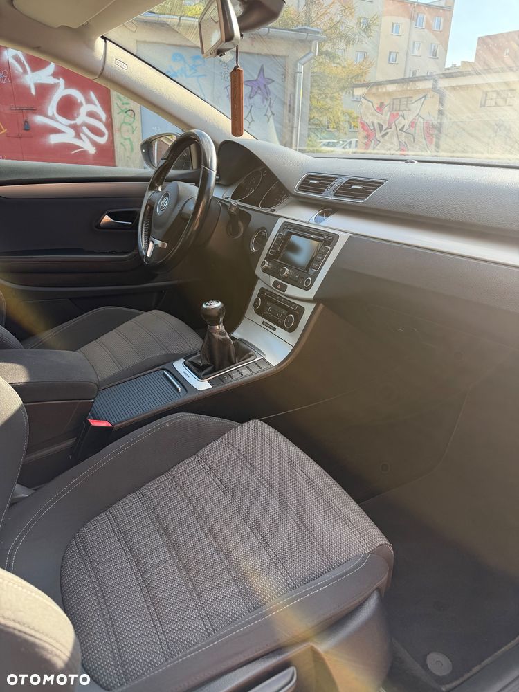 Volkswagen Passat CC 2.0 TDI 4Motion - 29