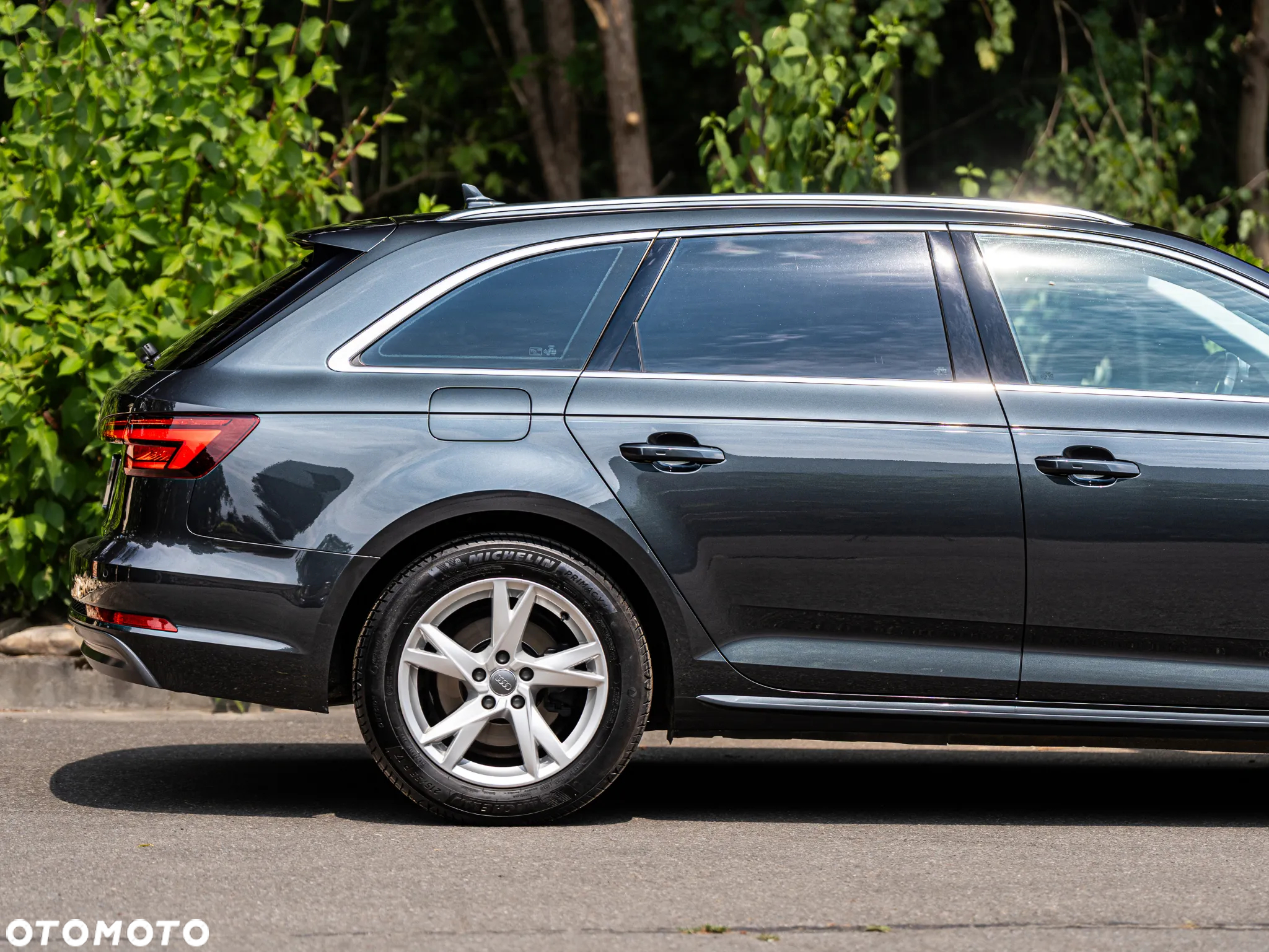 Audi A4 Avant 2.0 TDI ultra sport - 9