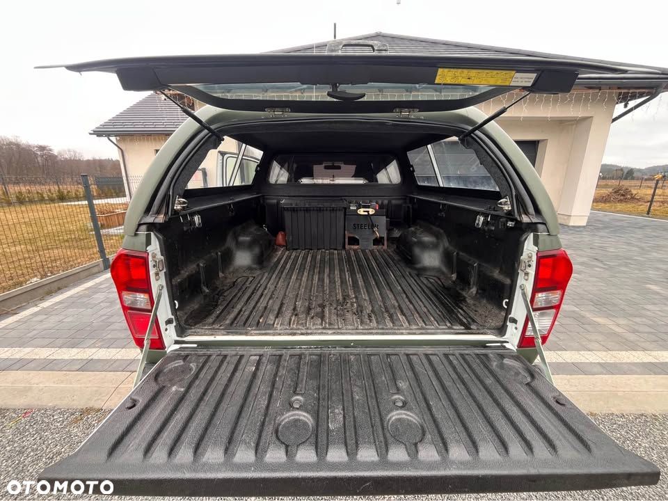 Isuzu Pick up - 4