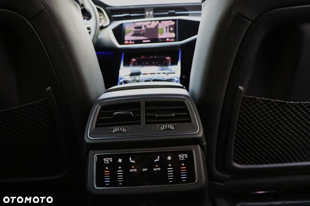 Audi S6 Avant - 33