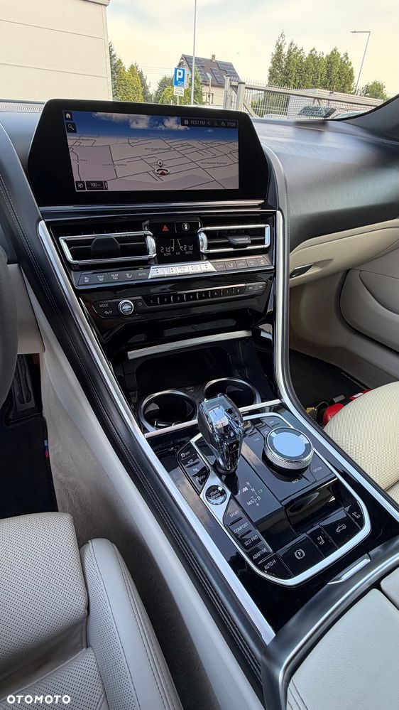 BMW Seria 8 - 14