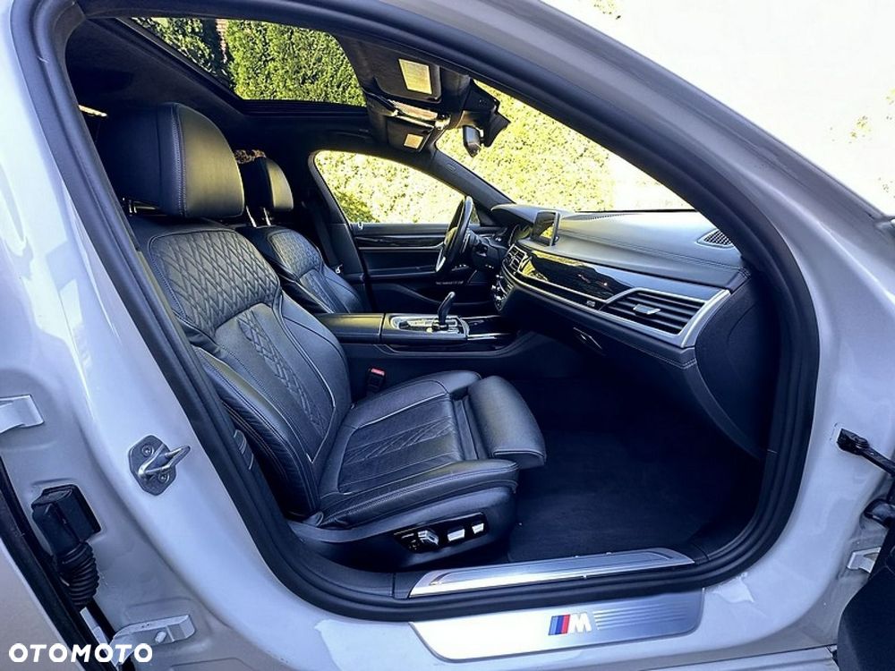 BMW Seria 7 - 18