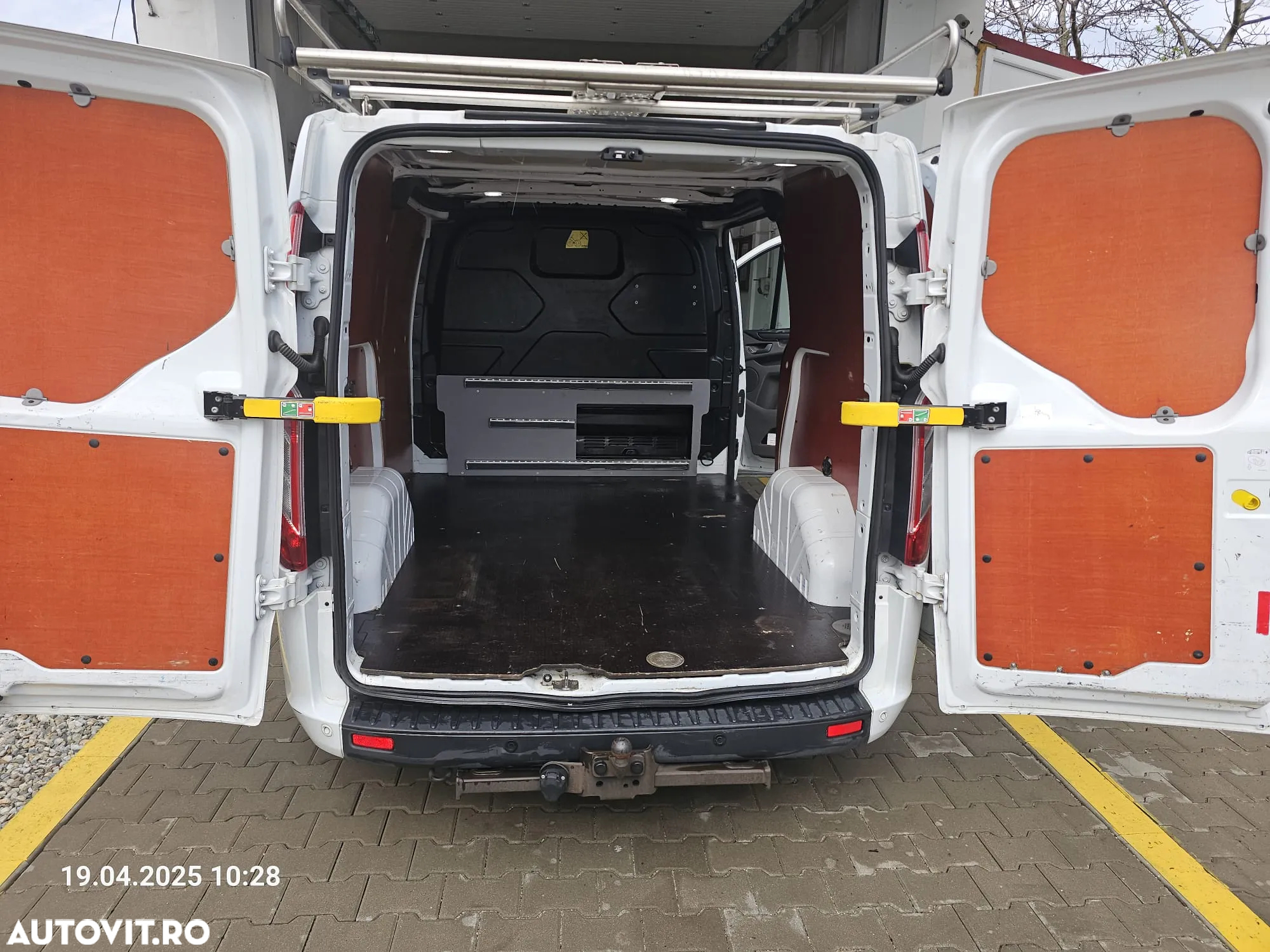 Ford Transit Custom - 14