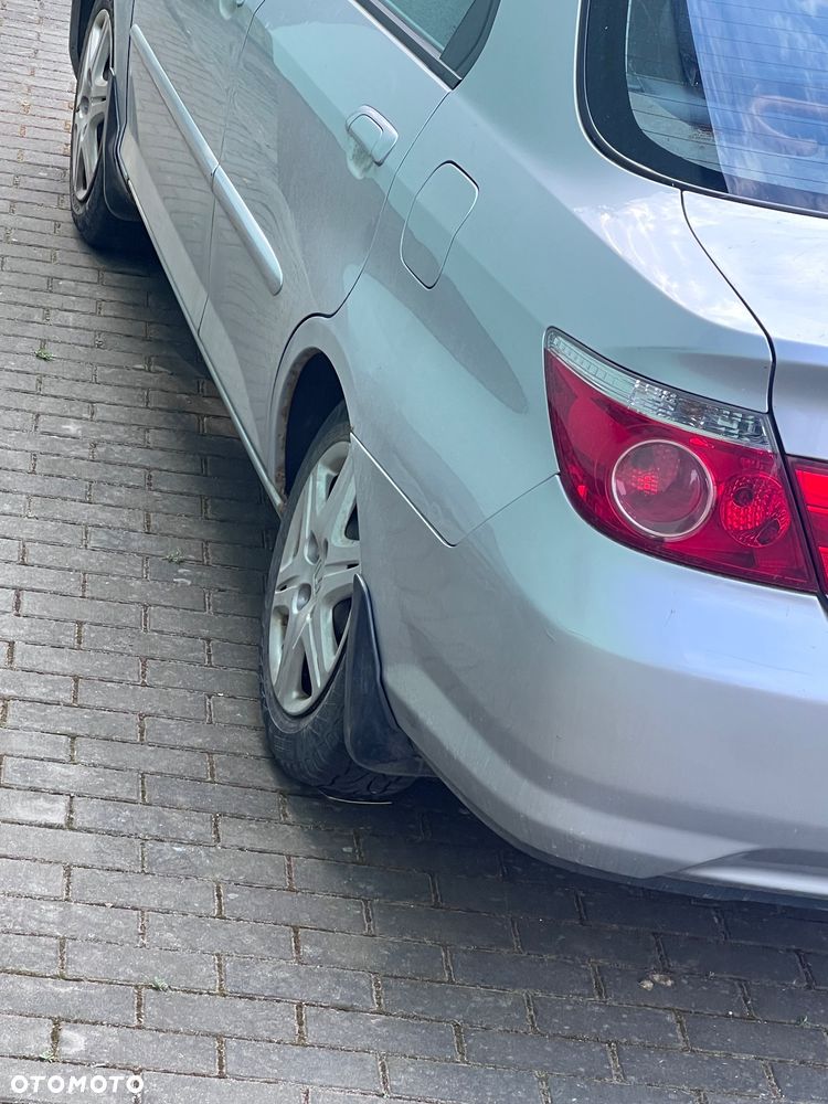 Honda City 1.4 Comfort - 14
