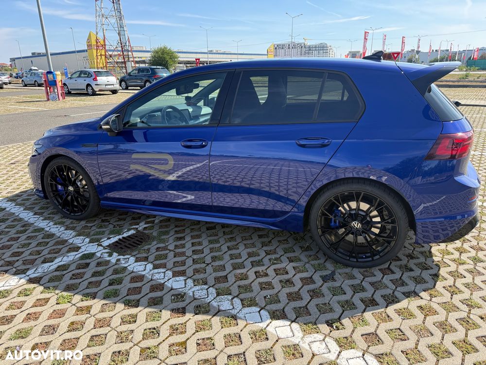 Volkswagen Golf R - 22