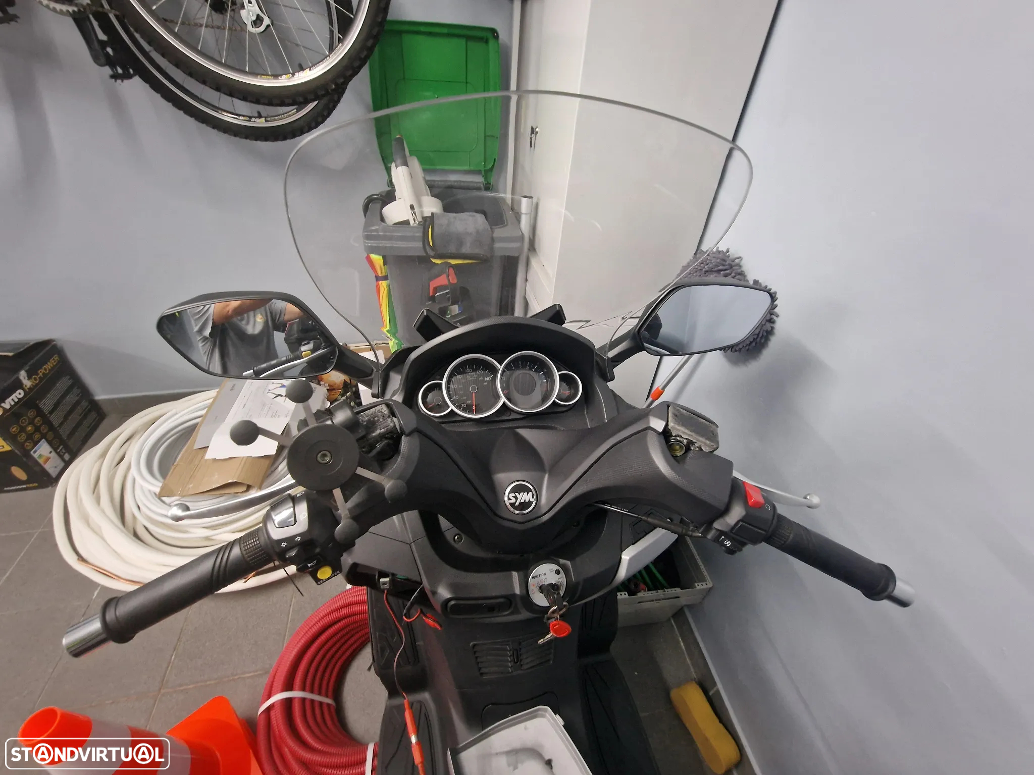 Sym GTS R - 12