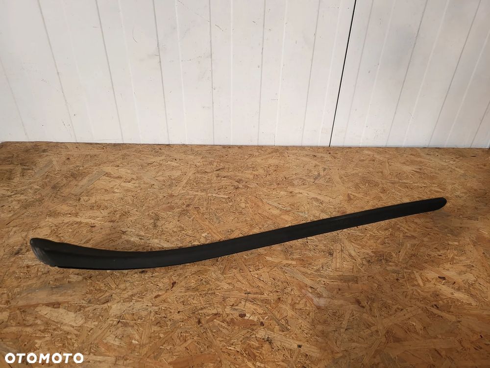 Listwa szyby czołowej lewa Citroen C4 II B7 - 1