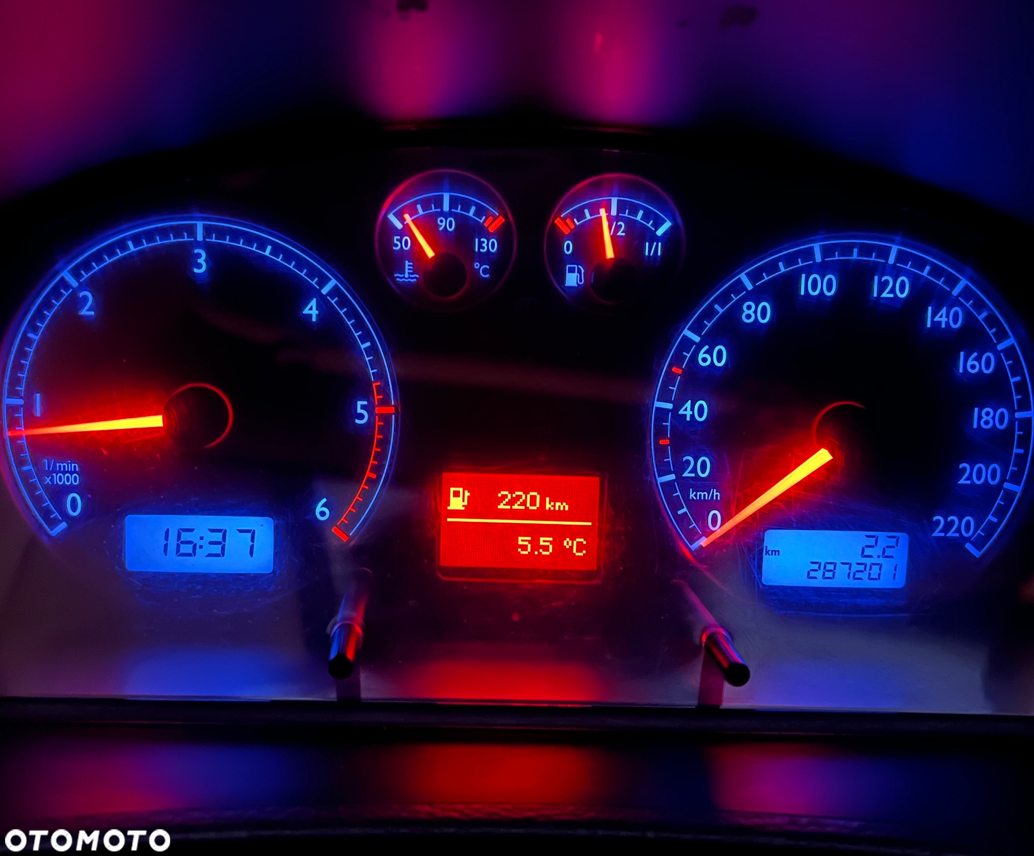 Volkswagen Multivan - 40