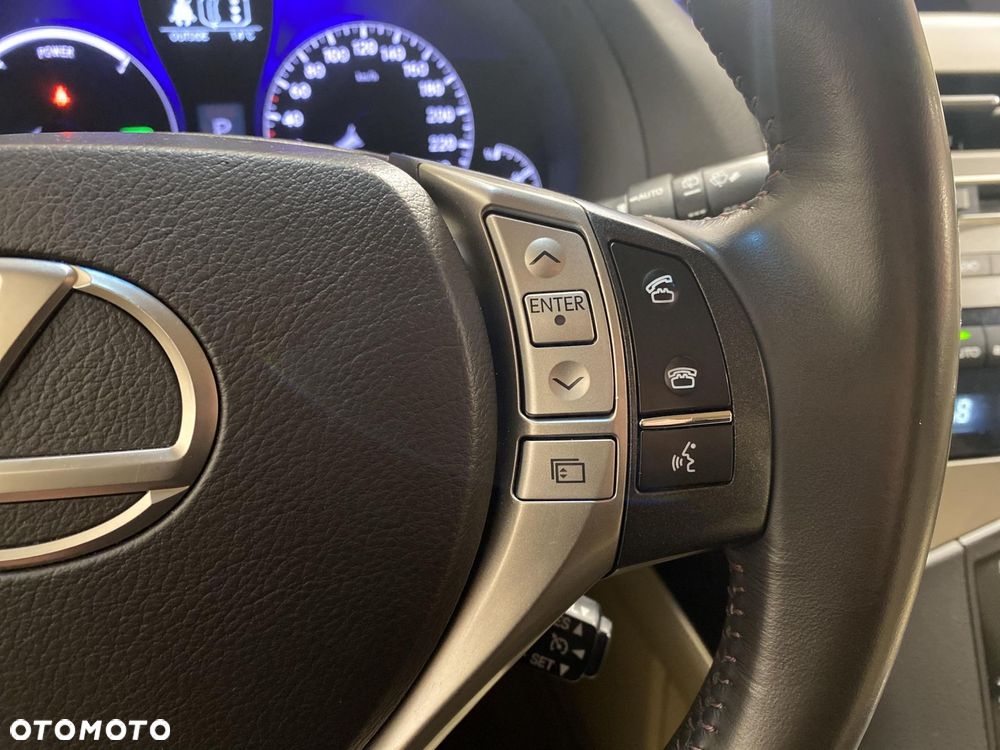 Lexus RX - 14
