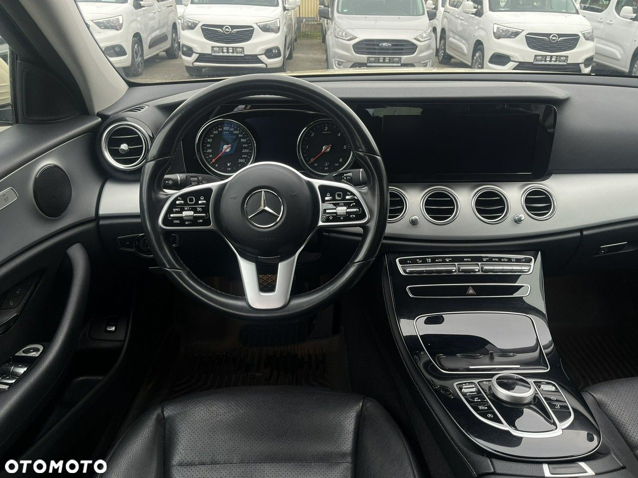 Mercedes-Benz Klasa E - 18