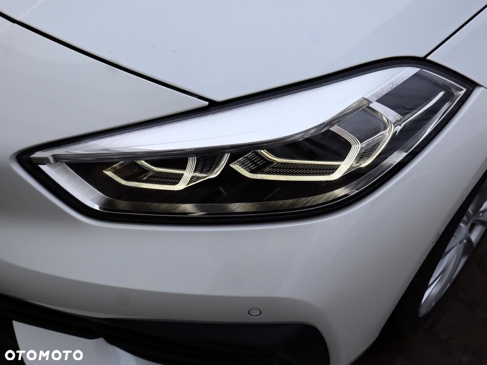 BMW Seria 1 118i Advantage - 22