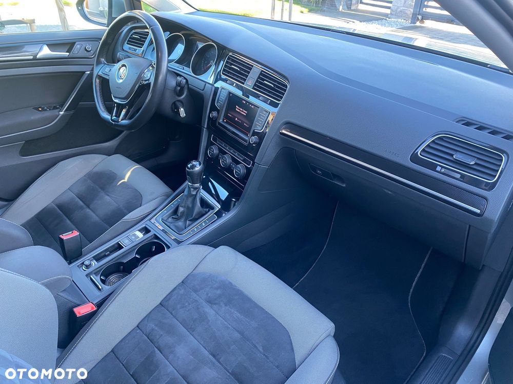 Volkswagen Golf VII 1.6 TDI BlueMotion Trendline - 9