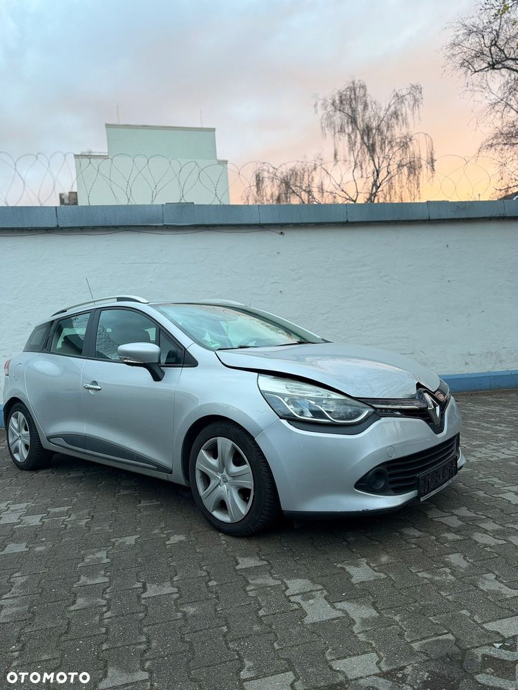 Renault Clio 1.2 16V 75 Experience - 4