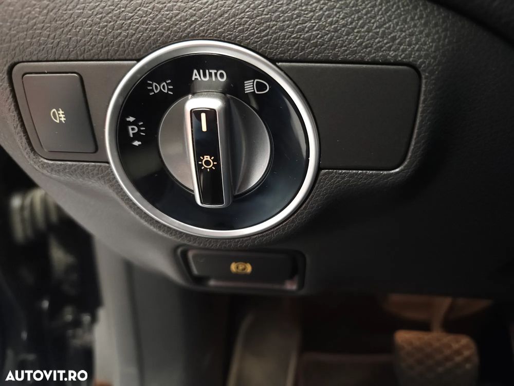 Mercedes-Benz GLA - 17