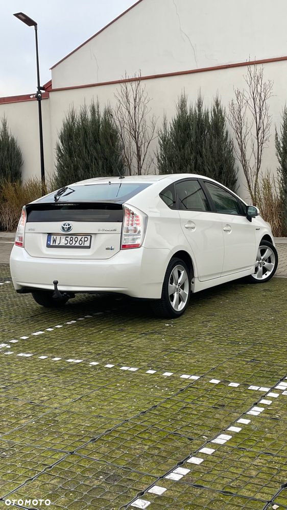 Toyota Prius 1.8 HSD Premium - 3