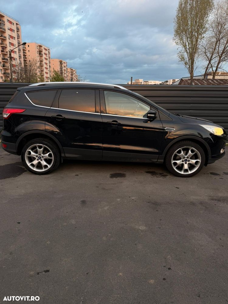 Ford Kuga - 8
