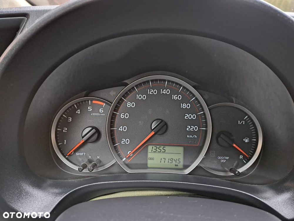 Toyota Yaris 1.4 D-4D Active - 10