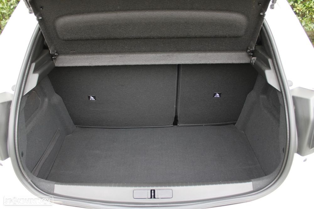 Peugeot 208 1.2 PureTech Active Pack - 8